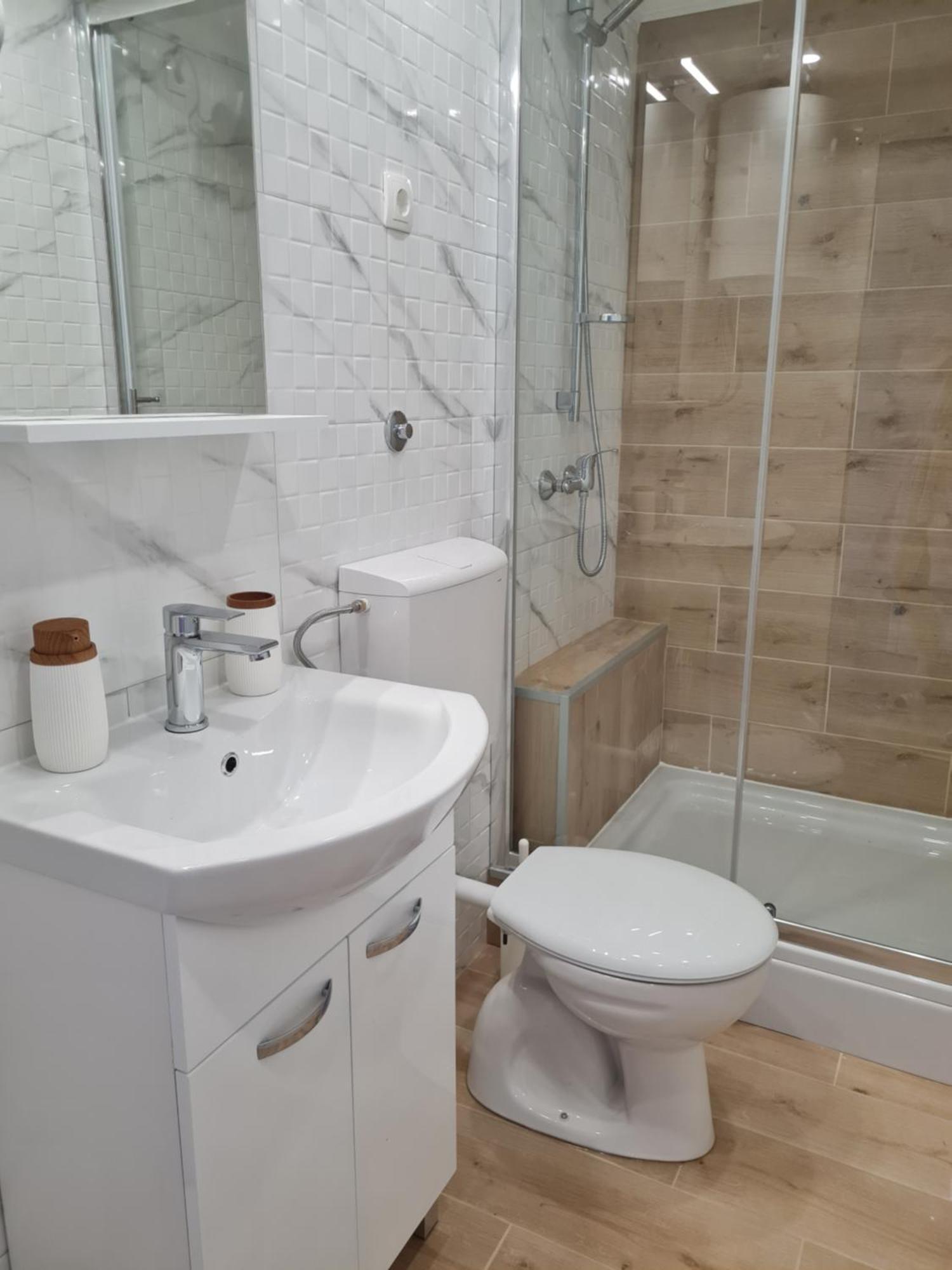 Apartman Luka Кленовица Екстериор снимка