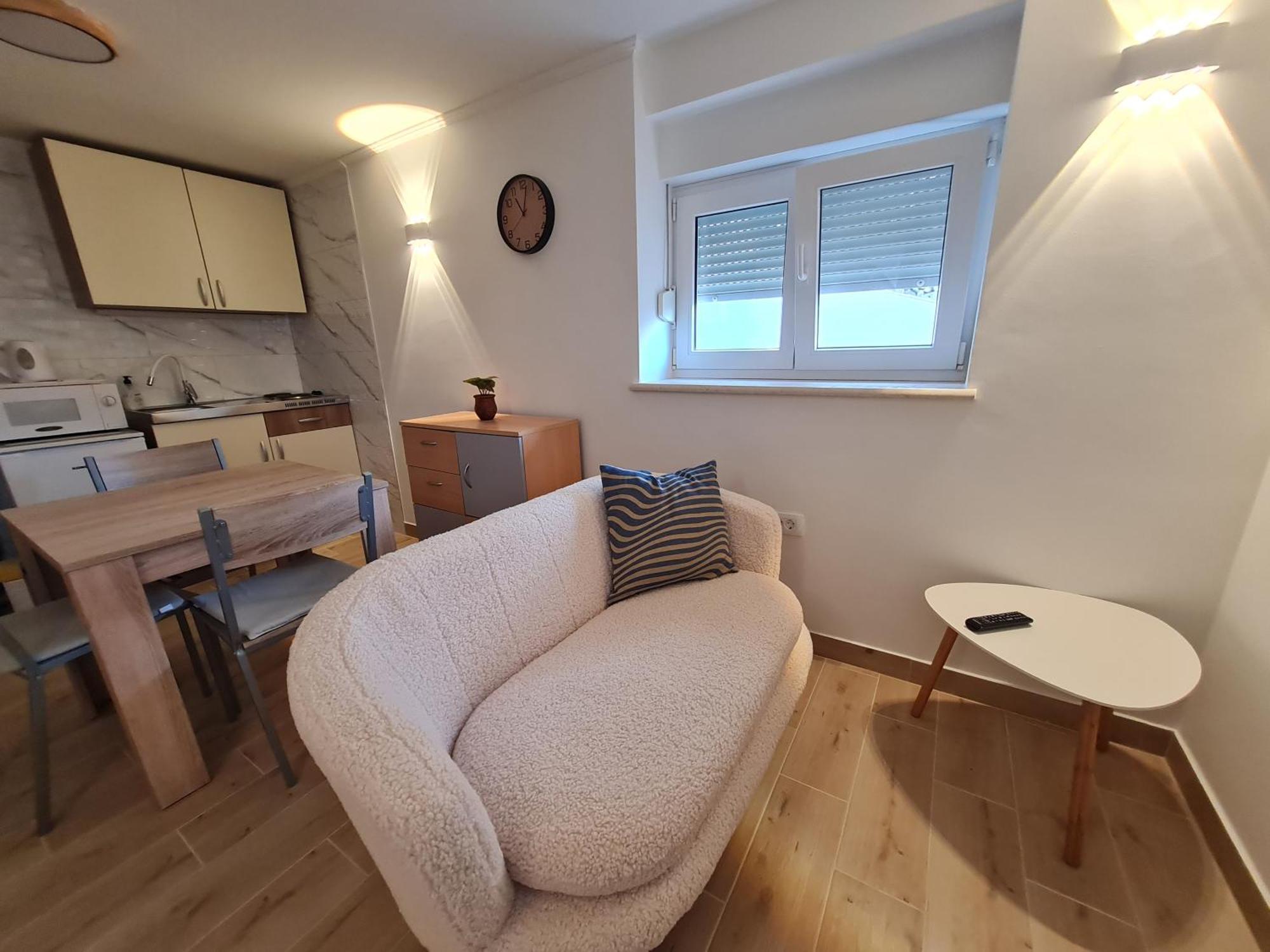 Apartman Luka Кленовица Екстериор снимка